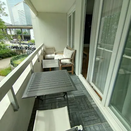 Cozy 3 Bedrooms, 5 Mn 450m Walk Metro La Defense *